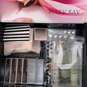 Mary Kay start up box make up